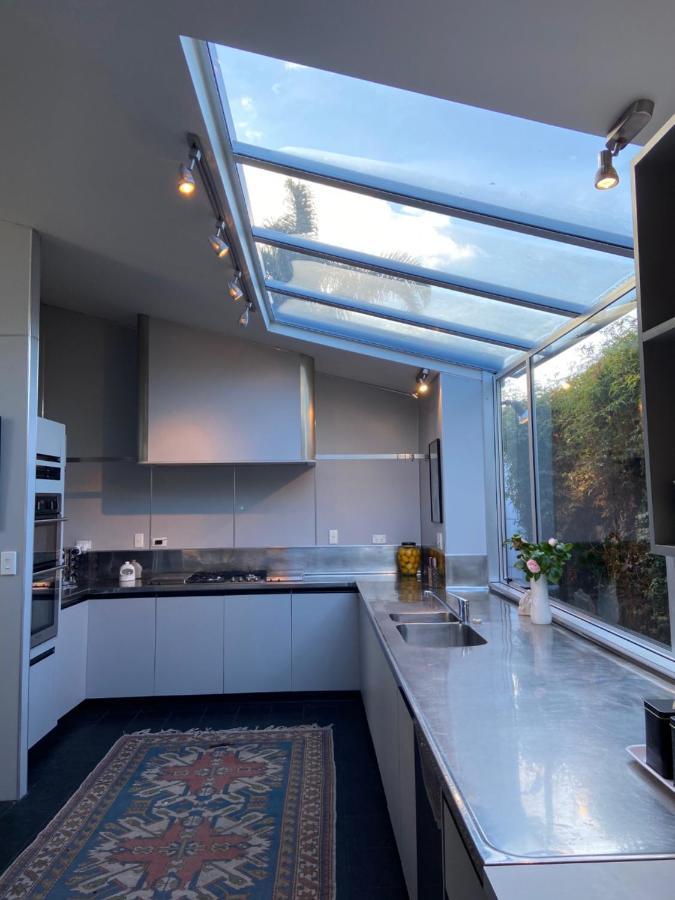 Maison Blue - Chic Inner City Townhouse Napier Εξωτερικό φωτογραφία