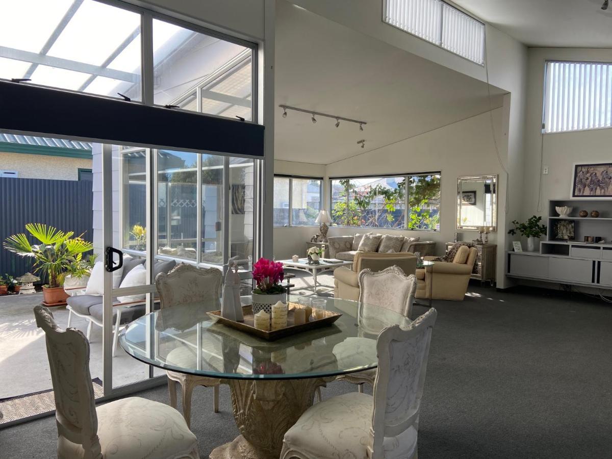 Maison Blue - Chic Inner City Townhouse Napier Εξωτερικό φωτογραφία