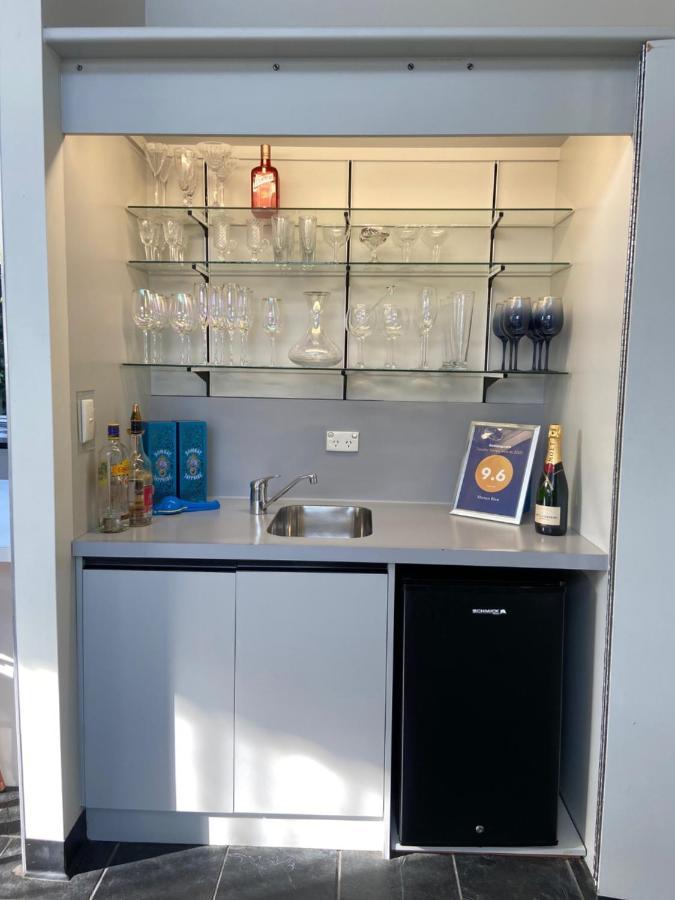 Maison Blue - Chic Inner City Townhouse Napier Εξωτερικό φωτογραφία